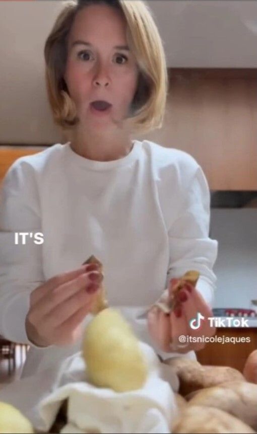 Στιγμιότυπο από το βίντεο της ΝΙκόλ Ζακ στο Tik Tok.