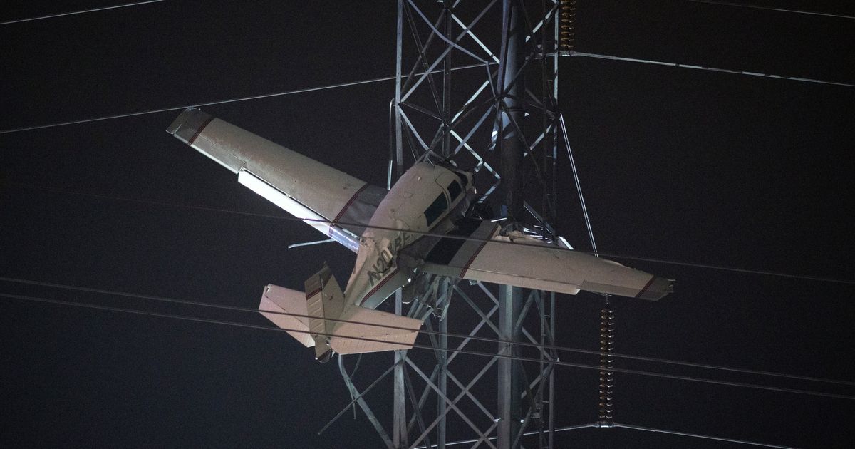 Small plane crashes into Maryland power lines, crew working to rescue passengers