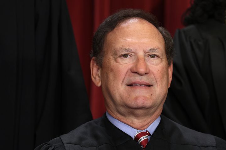 Supreme Court Justice Samuel Alito denies leaking the outcome of his decision in the 2014 Hobby Lobby v. Burwell case.