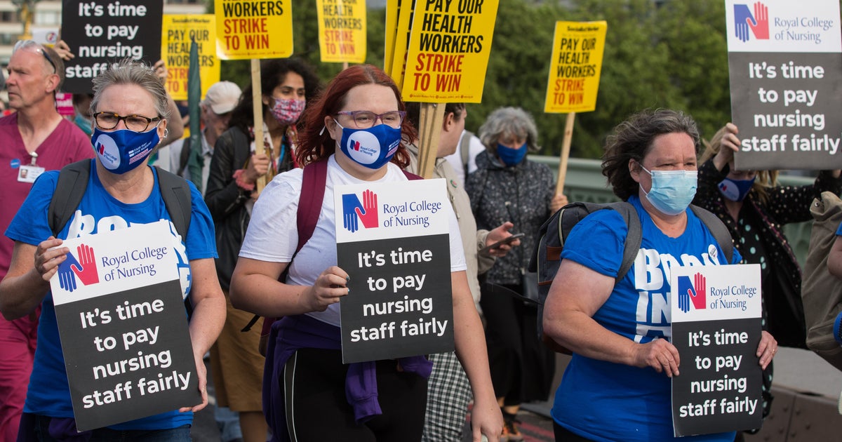 Up To 100,000 Nurses Will Go On Strike Over Pay Next Month - Vimarsana News