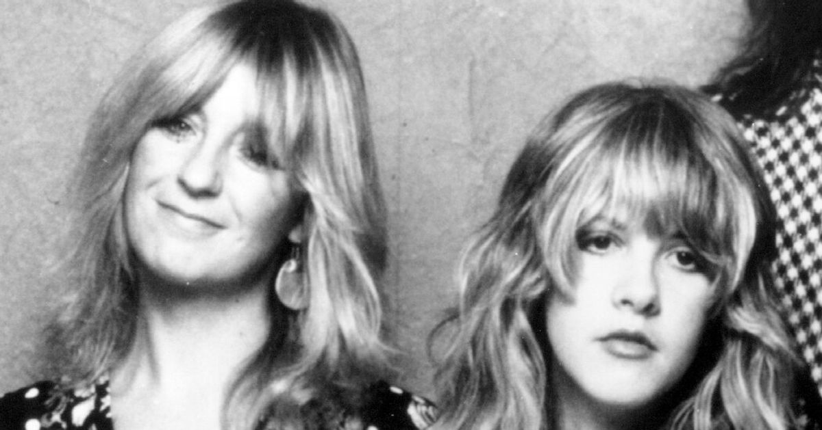 Photo of Stevie Nicks Shares Moving Tribute To ‘Best Friend In The Whole World’ Christine McVie