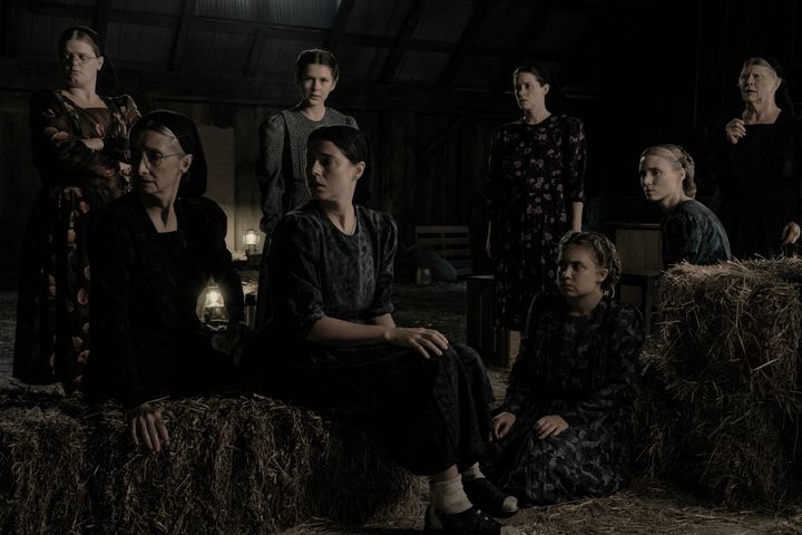 Michelle McLeod, Sheila McCarthy, Liv McNeil, Jessie Buckley, Claire Foy, Kate Hallett, Rooney Mara and Judith Ivey in a scene from "Women Talking."