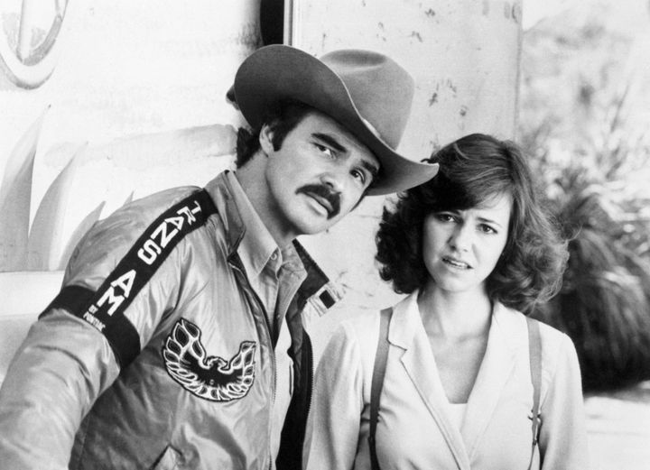 Burt Reynolds (left) and Sally Field in 1980. 