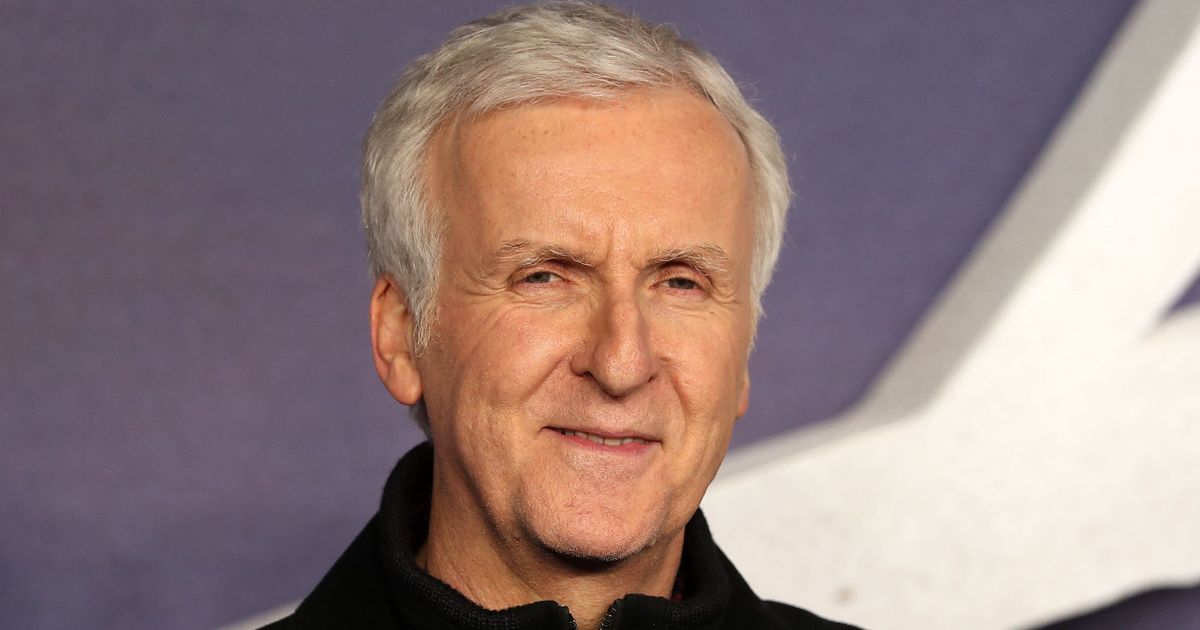 James Cameron Weighs In On When To Pee During His Lengthy 'Avatar' Sequel - HuffPost
