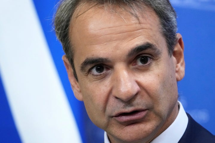 Greek Prime Minister Mitsotakis speaks during news conference in Vilnius, Lithuania October 31, 2022. REUTERS/Ints Kalnins