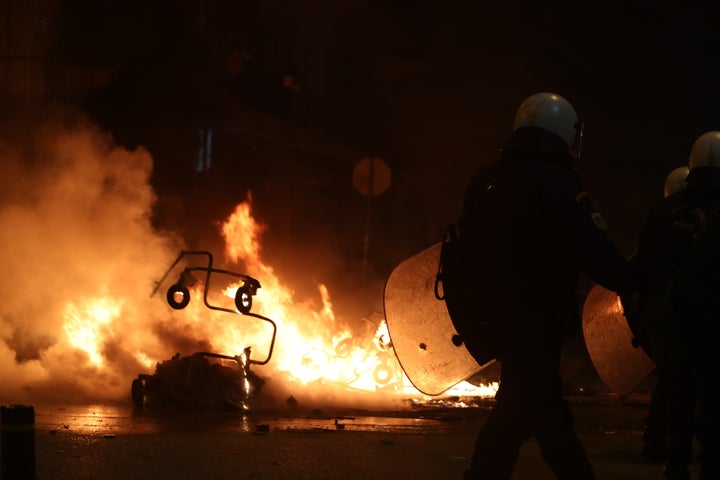 Θεσσαλονίκη - Πορεία για τα 14 χρόνια από την δολοφονία του 15χρονου μαθητή Αλέξη Γρηγορόπουλου. Τρίτη 6 Δεκεμβρίου 2022 (ΒΑΣΙΛΗΣ ΒΕΡΒΕΡΙΔΗΣ / ΜΟΤΙΟΝ ΤΕΑΜ)