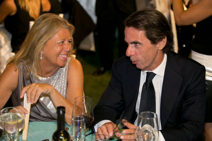 Ángeles Muñoz with José María Aznar, in Marbella.