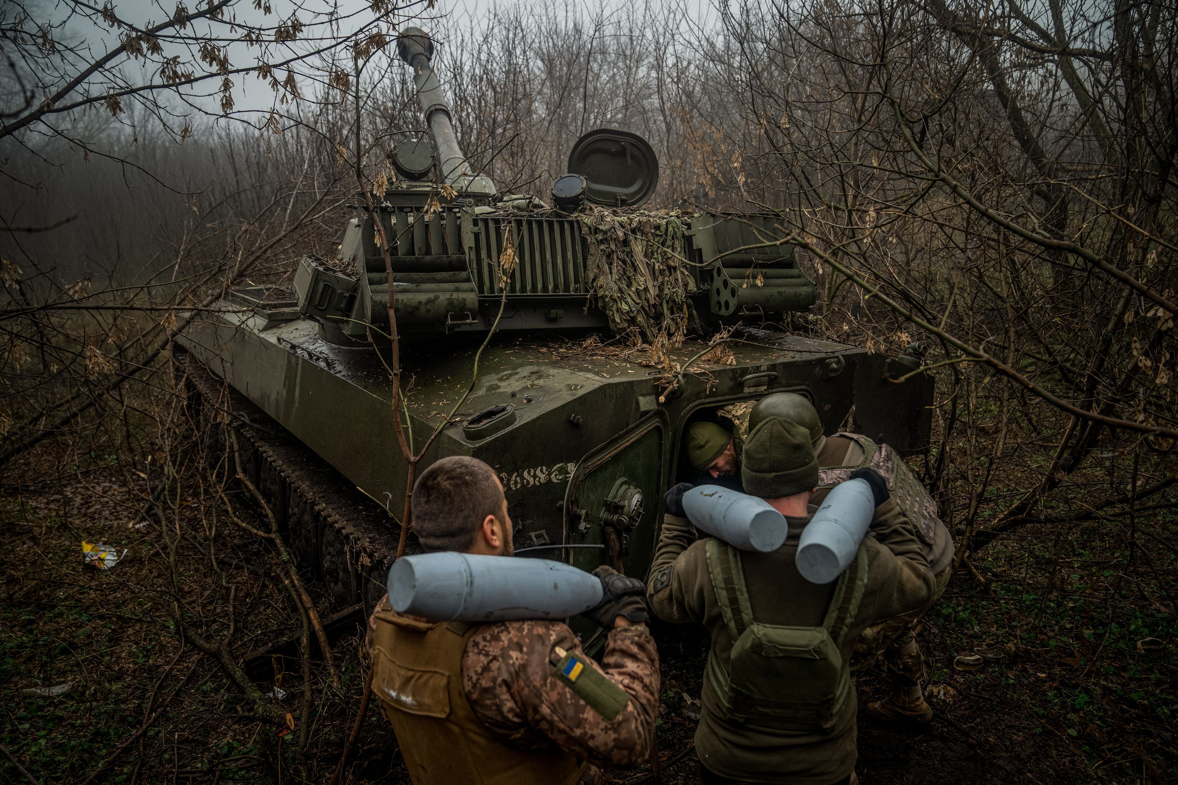 Russia Grinds On In Eastern Ukraine With Bakhmut In 'Ruins' | HuffPost ...