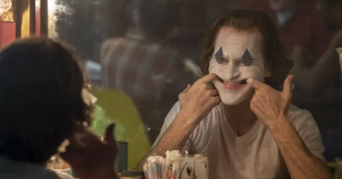 Joker' director Todd Phillips reveals first look at Joaquin