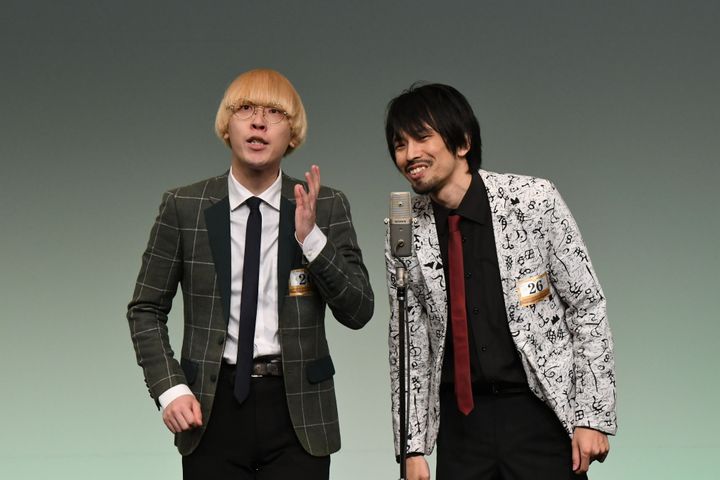 真空ジェシカのガクさん（左）、川北茂澄さん。2012年5月結成