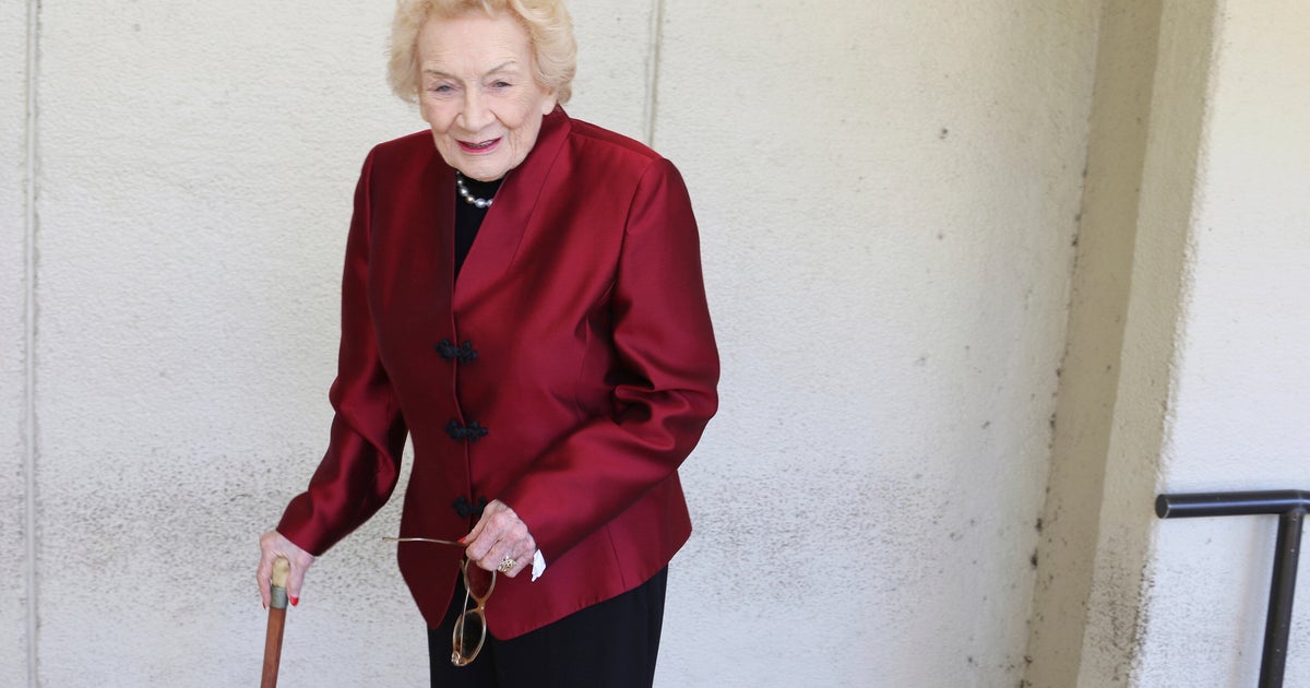 Woman Considered Last Hawaiian Princess Dies At 96 - Vimarsana News