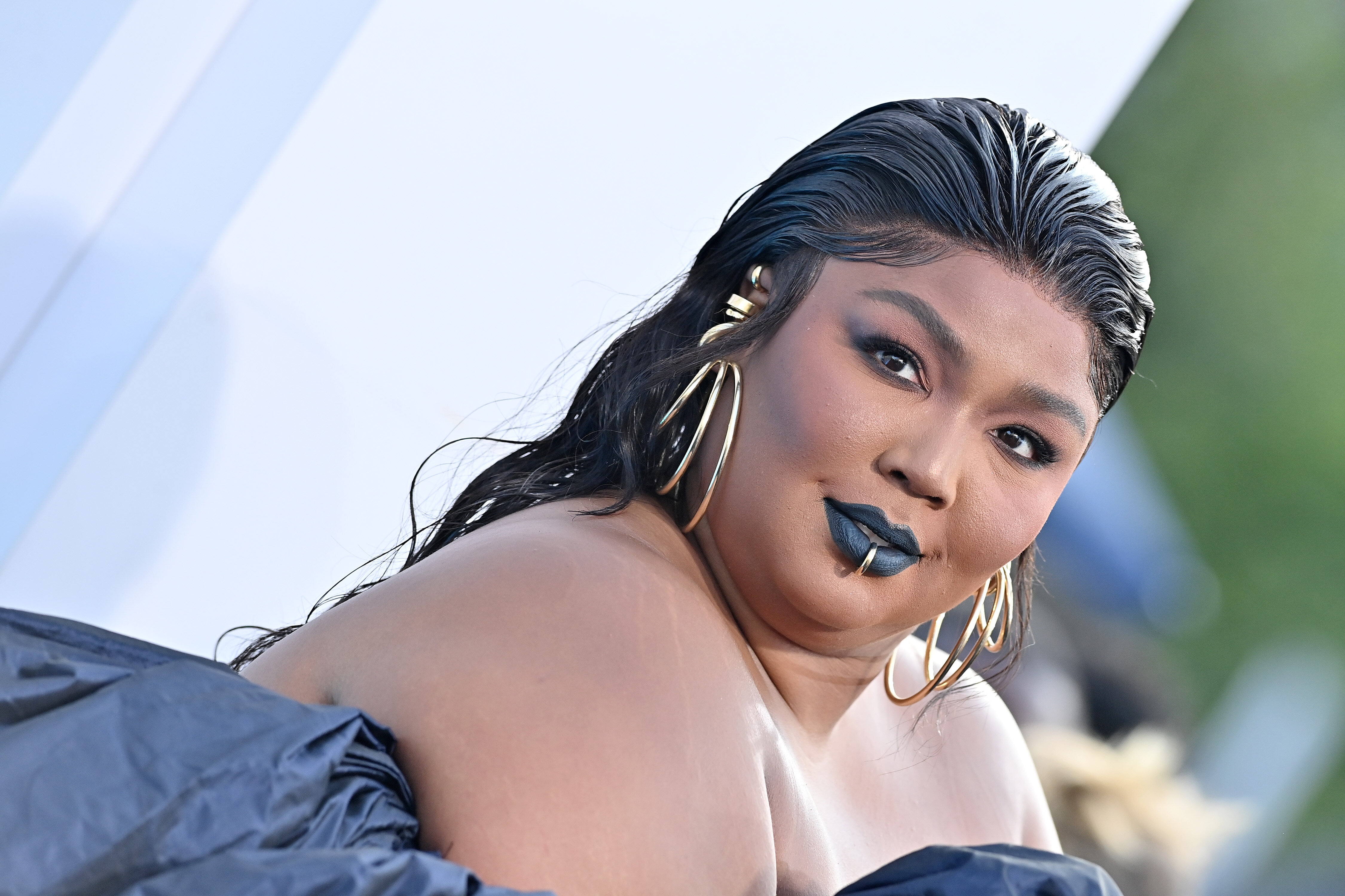 Lizzo Opens Up About Meeting Boyfriend Myke Wright When She Still Felt ...