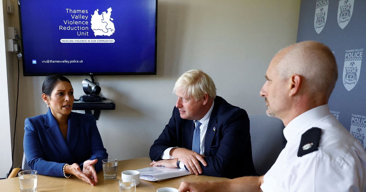 Boris Johnson And Priti Patel Pile Pressure On Rishi Sunak Over Rwanda Flights - Vimarsana News