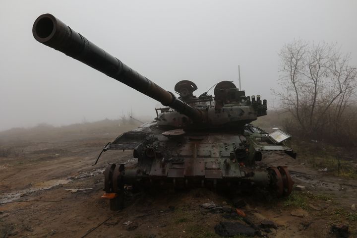 IZYUM, UKRAINE â DECEMBER 13: A Russian tank destroyed by the Ukrainian military on the outskirts of the city of Izyum, Kharkiv region, Ukraine on December 13, 2022. (Photo by Sofiia Bobok/Anadolu Agency via Getty Images)
