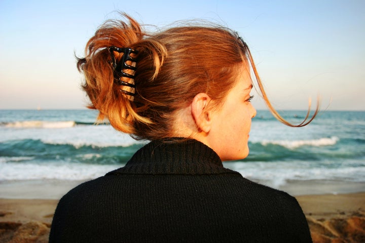 How To Use A Claw Hair Clip HuffPost Life