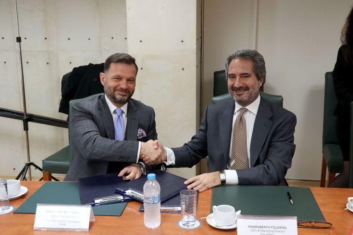 Από αριστερά προς δεξιά: Ο Πρόεδρος & Δ/νων Σύμβουλος της ONEX Shipyards & Technologies Group κ. Πάνος Ξενοκώστας και ο Δ/νων Σύμβουλος της Fincantieri κ. Pierroberto Folgiero.