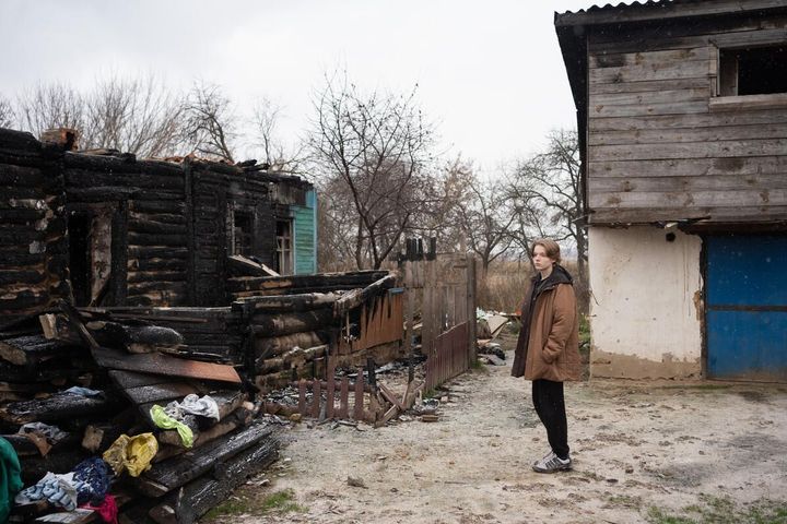 Dmytro*さんは母親と6人の弟妹とウクライナ北部に住んでいる