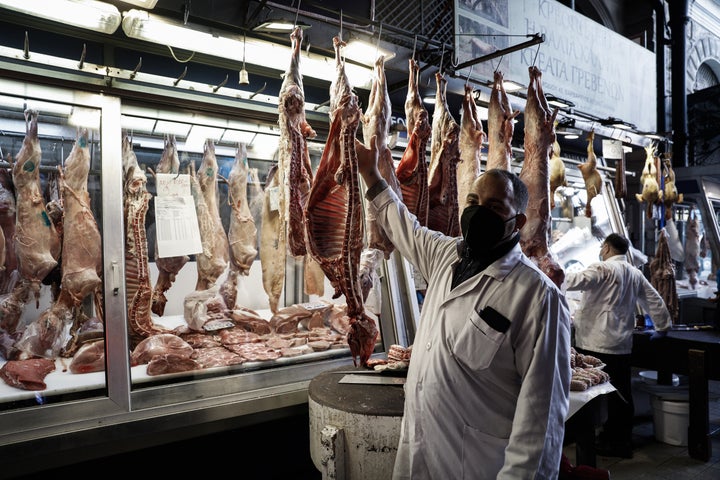 Στιγμιότυπο από την Βαρβάκειο Αγορά, την Μεγ. Πέμπτη 29 Απριλίου 2021. (EUROKINISSI/ΓΙΩΡΓΟΣ ΚΟΝΤΑΡΙΝΗΣ)