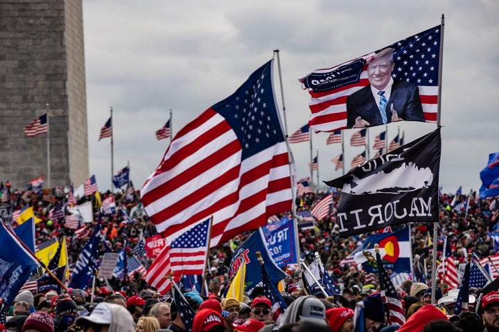 ワシントンD.C.のナショナルモールに集まったトランプ氏の支持者ら（2021年1月6日）