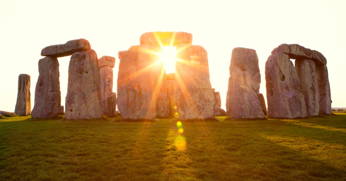 Winter Solstice At Stonehenge: The Ancient Tradition Explained - Vimarsana News