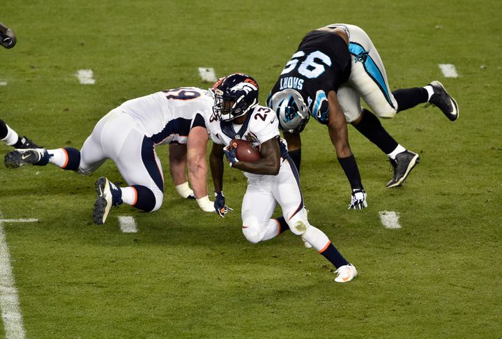 Denver Broncos honor former running back who died from cancer