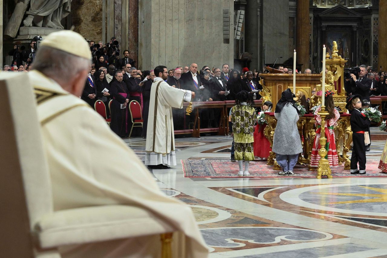 Βατικανό: Ο Πάπας Φραγκίσκος στην Βασιλική του Αγίου Πέτρου.