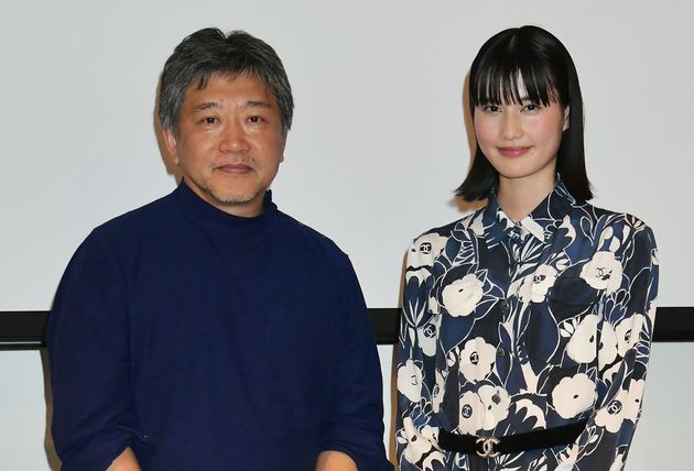 是枝裕和監督と俳優の橋本愛さんは映画祭のトークセッションでハラスメントや労働環境の問題について議論した