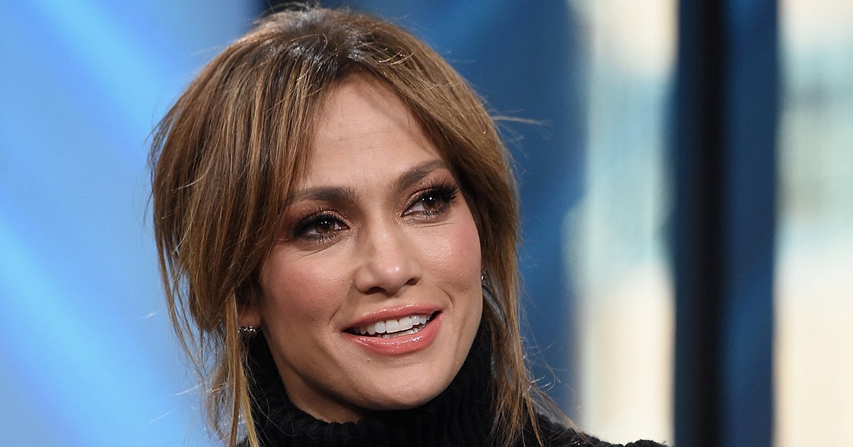Jennifer Lopez Shares The Unique Theme For Her Family’s Christmas Party Jennifer Lopez Shares The Unique Theme For Her Family’s Christmas Party