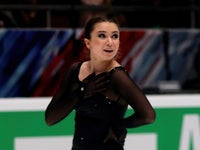Figure Skater Tackles Jenna Ortega's Iconic 'Wednesday' Dance In ...