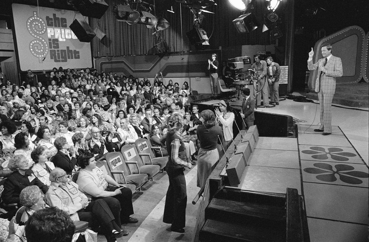 Bob Barker addresses the crowd and contestants on "The Price Is Right" in February 1978.