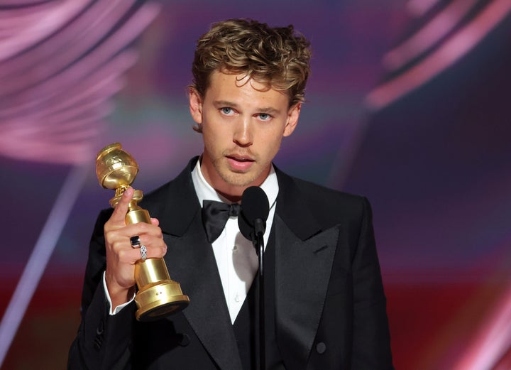 Austin Butler accepting his award at the Golden Globes