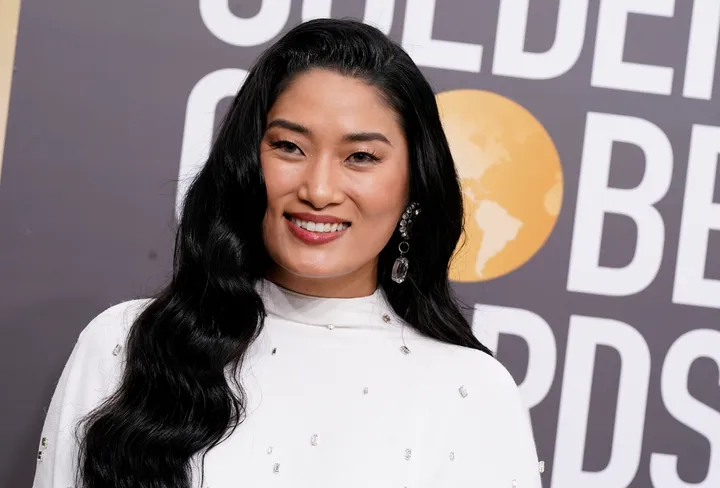 Who is Chloe Flower, the Asian American musician who performed at the 2023  Golden Globes?