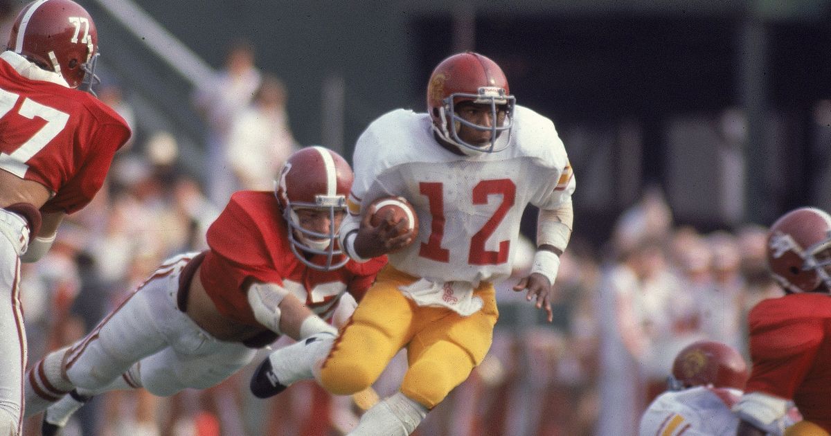 Charles White, Heisman Trophy-Winning Back At USC, Dead At Age 64 |  HuffPost Sports