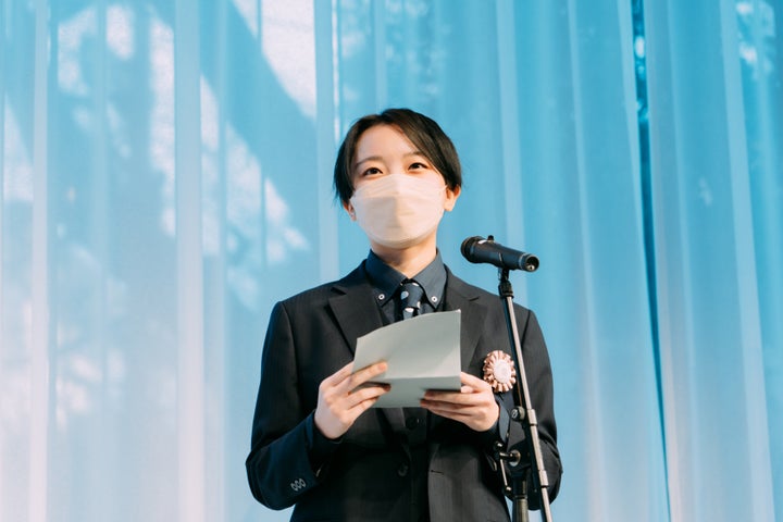 レディーススーツを着るのは屈辱だった 成人式で大学生は訴える 好きな服が着られる社会に ハフポスト News レディーススーツを着るのは屈辱だった 成人式で大学生は訴える 好きな服が着られる社会に ハフポスト News