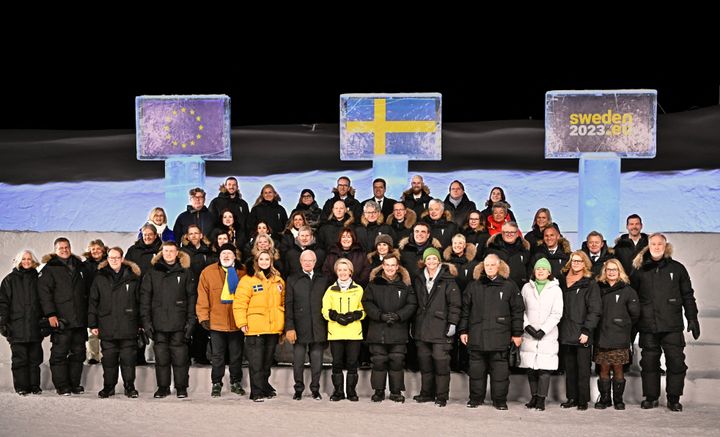 H πρώτη μεγάλη συνάντηση της σουηδικής προεδρίας του Συμβουλίου της Ευρωπαϊκής Ένωσης. Τα μέλη της Ευρωπαϊκής Επιτροπής, υπό την πρόεδρο Ούρσουλα Φον Ντερ Λάιεν, βρέθηκαν στο Ice Hotel. 