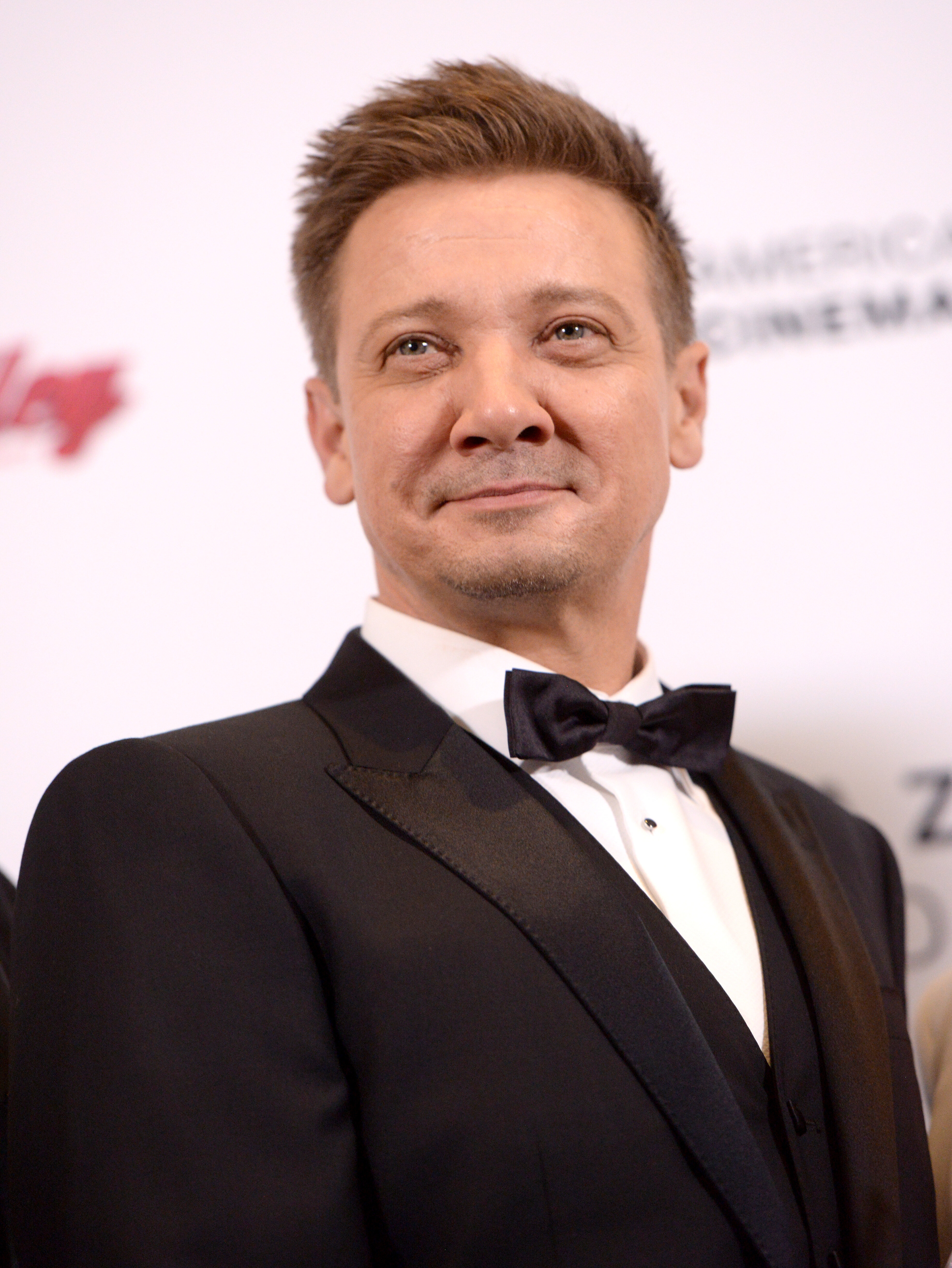 Jeremy Renner Returns Home From Hospital After Snowplow Accident ...