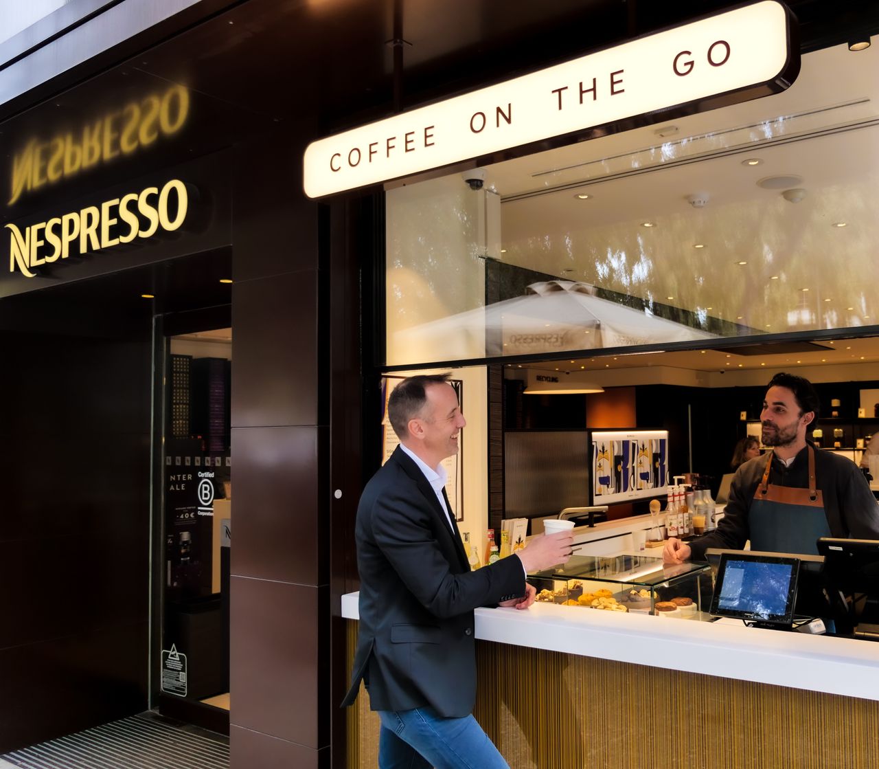 Καφές On the go στη Boutique Nespresso της Γλυφάδας.