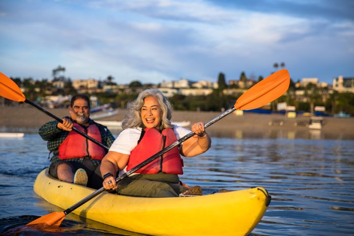 A one-hour kayaking rental is a great idea if you want to keep the date somewhat short. 