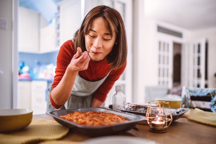 The short time between the end of the workday and bed is fleeting, but experts say you can incorporate habits to maximise your time.