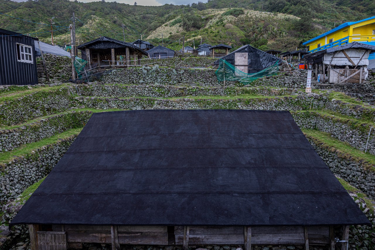 The traditional Tao residence is a semi-basement house, designed to withstand the monsoon season.