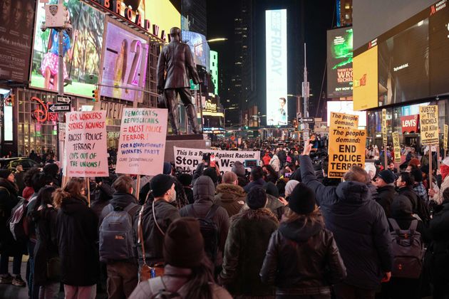 ニューヨークのタイムズスクエアで行われた抗議活動（2023年1月27日）