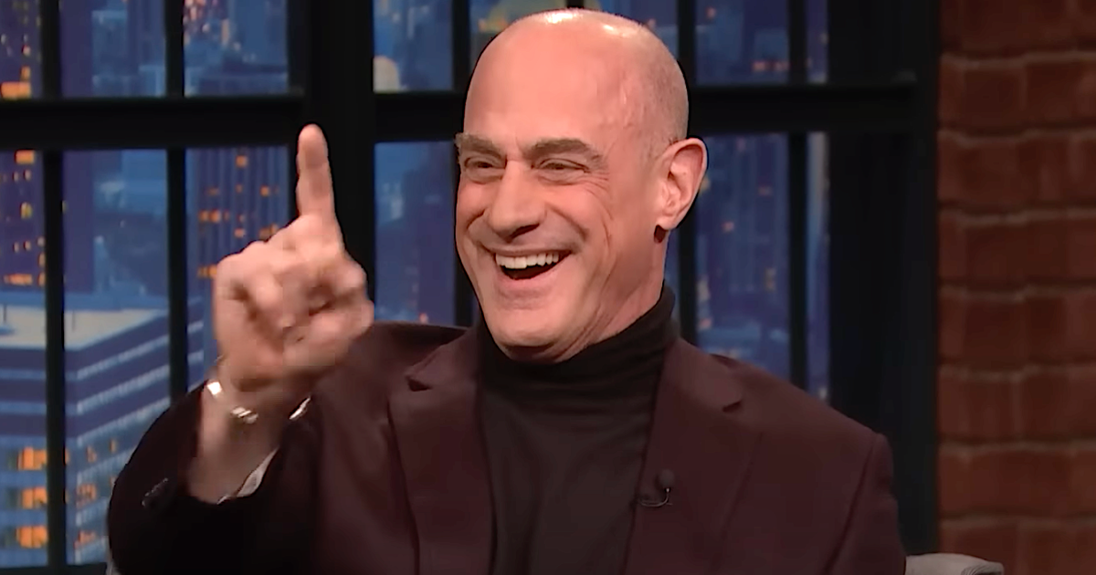 NextImg:Chris Meloni Suffers Harshly Humbling Celebrity Moment On The Street