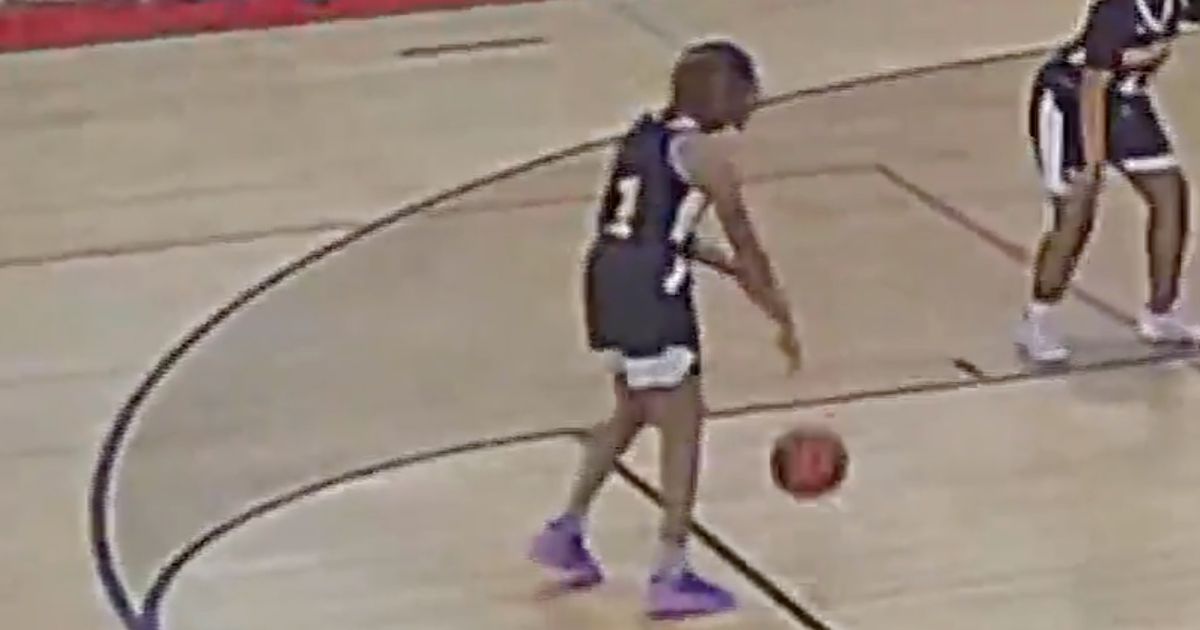Basketball Coach Pretends To 13-Year-Old Player During Game | HuffPost  Sports