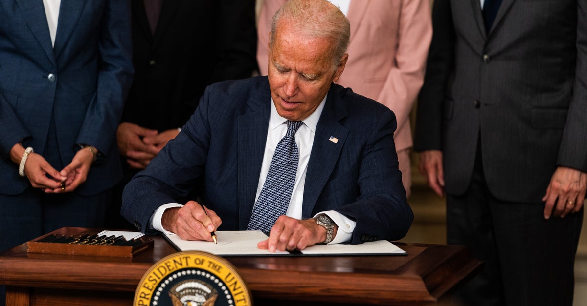 NextImg:Biden Is Asking Congress For A Junk Fee Crackdown