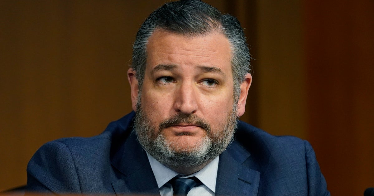 NextImg:Ted Cruz Tells Texans To Stay Warm Only To Be Mocked With Cancun Jokes