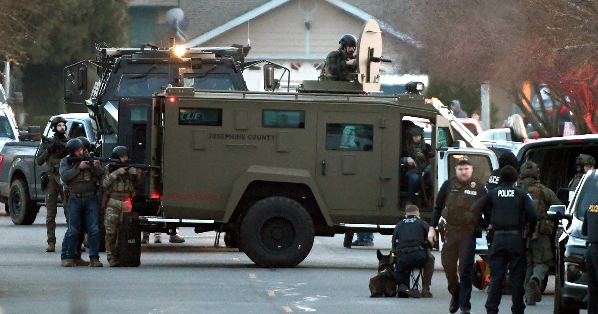 NextImg:Kidnapper Leaves Bloody Trail In Oregon, Hides Under House