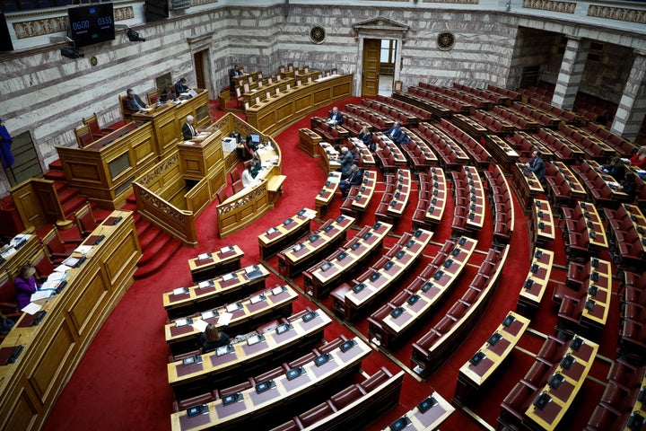 Έρχεται νομοθετική ρύθμιση για να μείνουν εκτός Βουλής εγκληματικές οργανώσεις