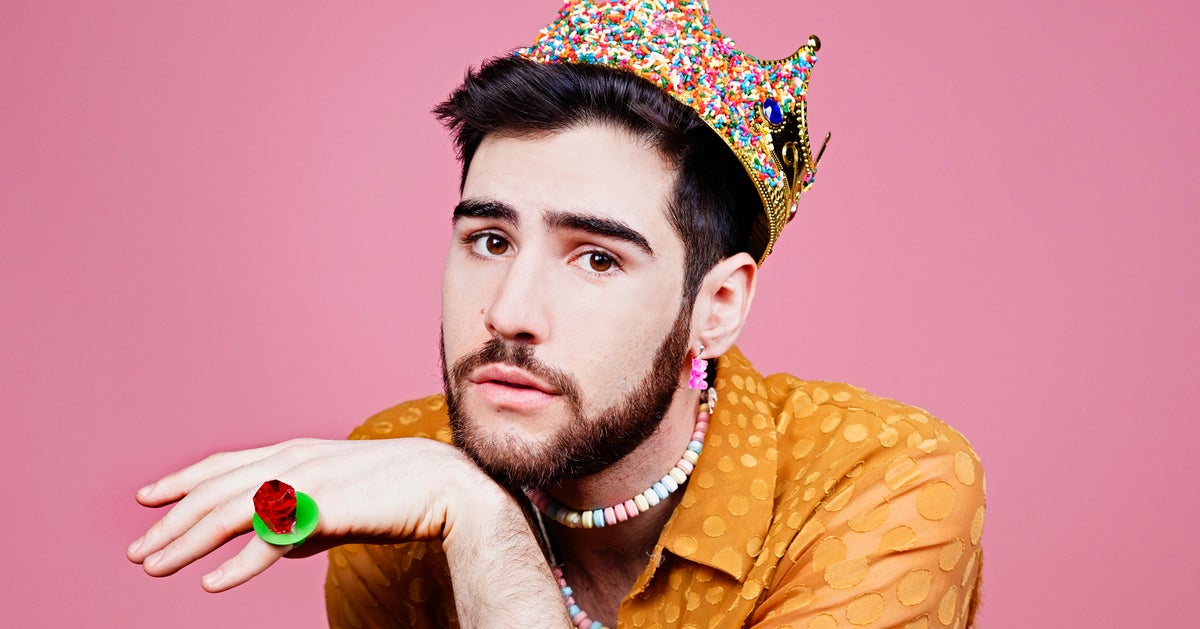 NextImg:Sam Morrison's 'Sugar Daddy' Is A Queer And Unconventional Valentine To A Lost Love