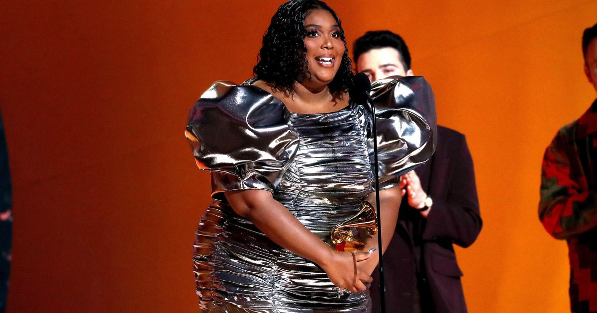Lizzo Wins Record Of The Year And Thanks Beyonc And Prince In Sweet Acceptance Speech