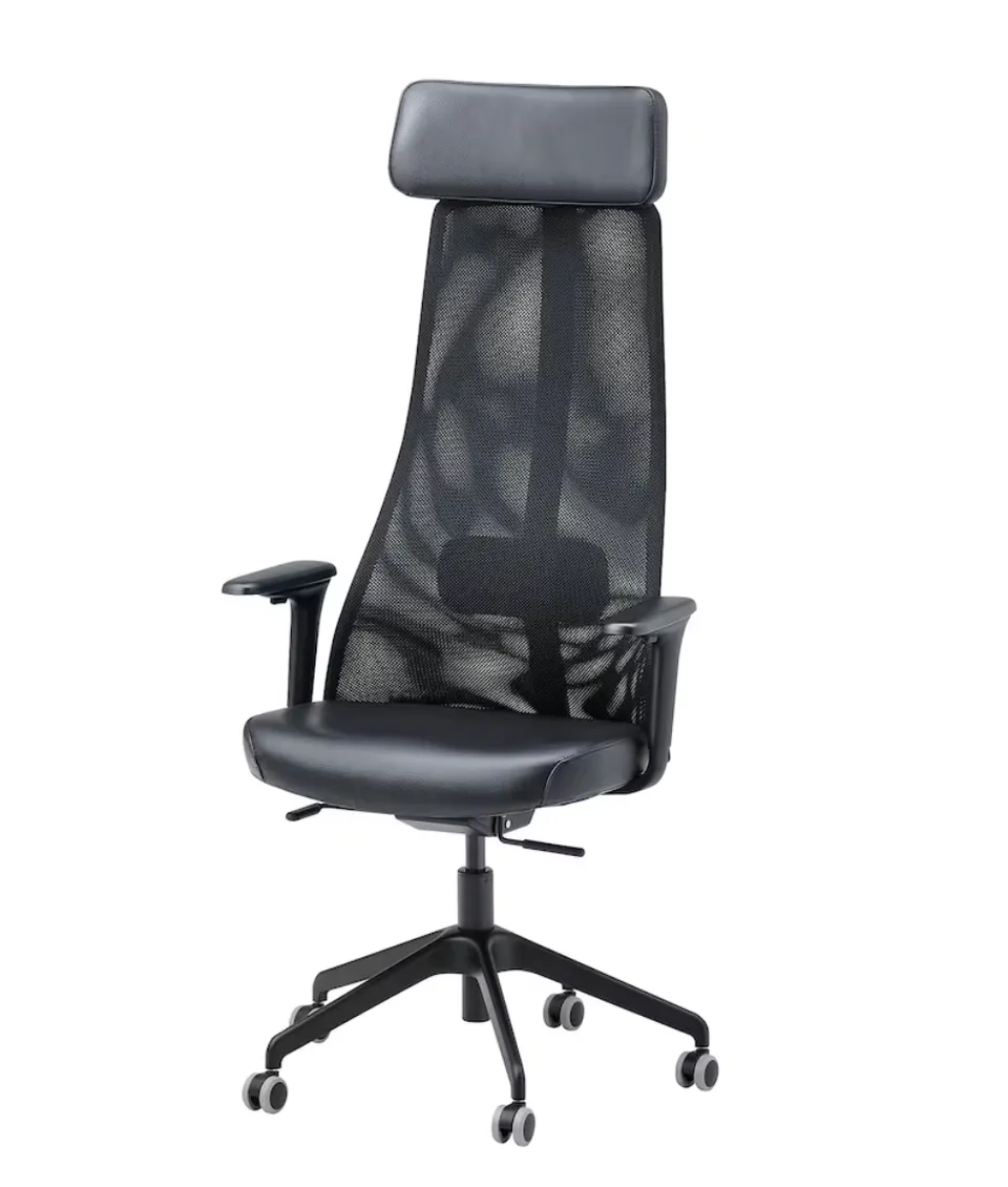 Hi all, I'm just curious to know whether these gaming chairs with footrest  are designed specifically for console gamers who plays their game on a wall  mounted tv? just curious as I've